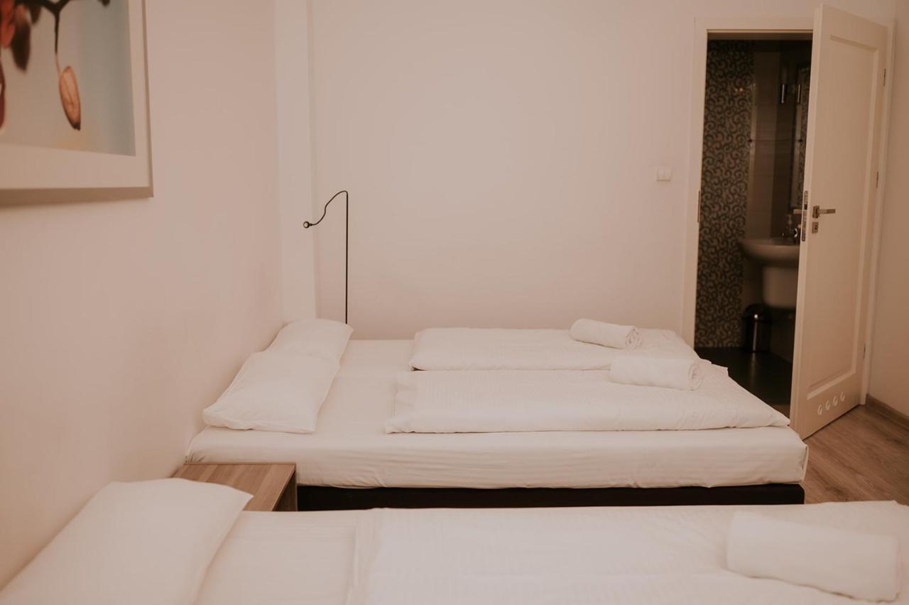 Oleśnica Hotel Garden מראה חיצוני תמונה