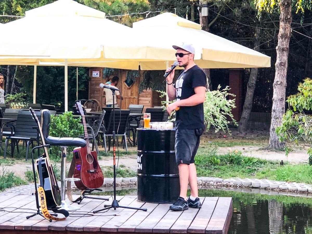 Oleśnica Hotel Garden מראה חיצוני תמונה